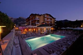 Urlaub mit der Familie Sport & Wellness Hotel Cristallo Angebot in Levico Terme (TN)