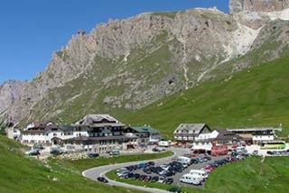 Urlaub mit der Familie Hotel Savoia Angebot in Canazei