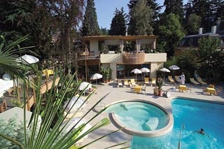 Urlaub mit der Familie Park Hotel Mignon Angebot in Meran