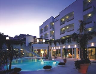 Urlaub mit der Familie Hotel Belvedere Angebot in Riccione (Rn)