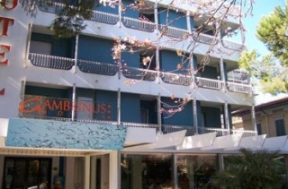 Urlaub mit der Familie Hotel Gambrinus Angebot in Riccione (RN)