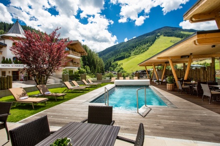Urlaub mit der Familie Hotel Sonnegg Angebot in Saalbach