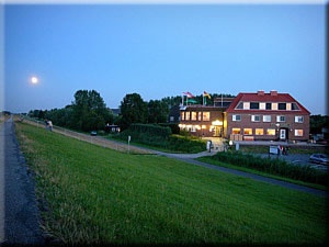 Strandhotel-Krautsand in Drochtersen -Krautsand