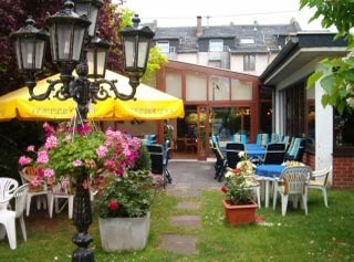 Hotel-Pension Haus Christel & G�steh�user G *** in Bad H�nningen