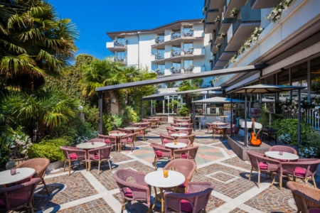 Hotel Continental am Gardasee in Nago-Torbole