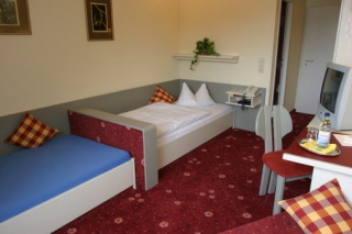 Airport Hotel  in M�hlhausen im T�le