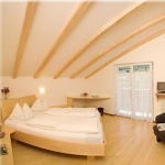 Motorrad Hotel Fr�hst�ckspension Roter Adler in Kaltern