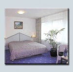 Bahn Hotel / D�sseldorf - picture 4