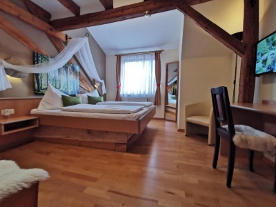 Motorrad Hotel Hotel Drei Lilien in Werbach