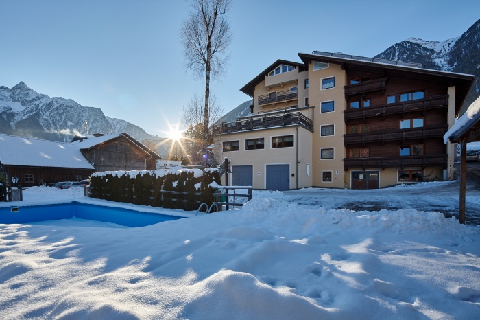 Wintersporthotel Biker Gasthof Hotel Post in Sautens in Hoch-�tz Skihotel in 
