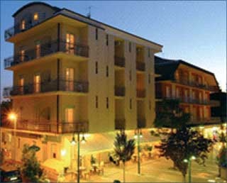 Hotel Leonardo / Cattolica