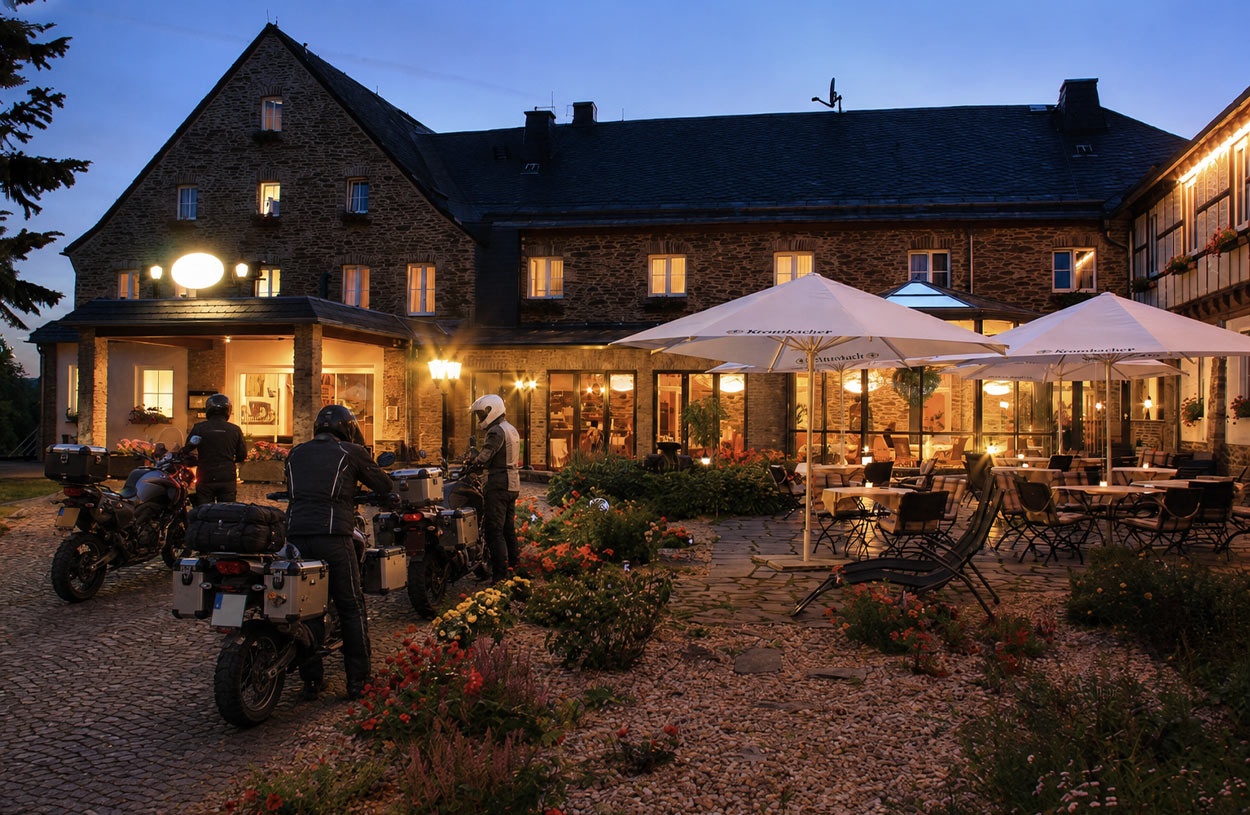 Motorradhotel Sonnenhotel Der Hohe Hahn in Schwarzenberg