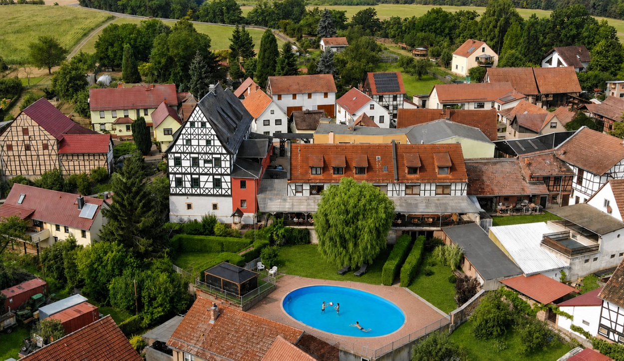 Motorradhotel Landhotel Edelhof in Uhlstädt-Kirchhasel