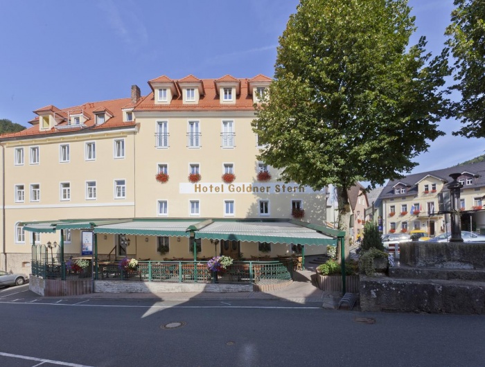 Unser Partnerhaus Hotel Goldner Stern **** in Muggendorf aktualisiert gerade seine Haus-Fotos. Bitte besuchen Sie uns in den kommenden Tagen erneut.