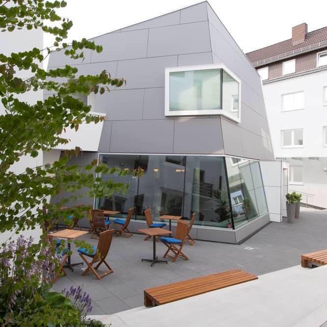 Unser Partnerhaus Hotel Barth in Kaiserslautern aktualisiert gerade seine Haus-Fotos. Bitte besuchen Sie uns in den kommenden Tagen erneut.
