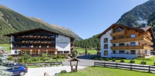 Motorrad Hotel Bergidylle Falknerhof in Niederthai in Ãtztal