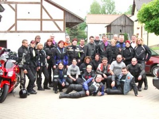 Unser Partnerhaus Bikerhotel Martinshof in Stadtsteinach aktualisiert gerade seine Haus-Fotos. Bitte besuchen Sie uns in den kommenden Tagen erneut.