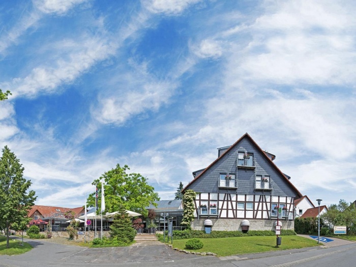 Unser Partnerhaus Wellness- & Seminarhotel An der Wasserburg in Wolfsburg aktualisiert gerade seine Haus-Fotos. Bitte besuchen Sie uns in den kommenden Tagen erneut.