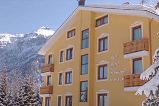 Unser Partnerhaus Park Hotel Folgarida in Folgarida di Dimaro (TN) aktualisiert gerade seine Haus-Fotos. Bitte besuchen Sie uns in den kommenden Tagen erneut.