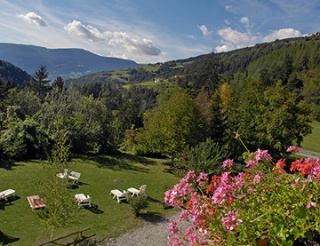  Our motorcyclist-friendly Weisses Rössl  