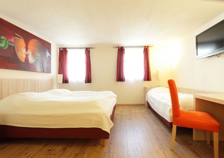  Our motorcyclist-friendly Hotel zum Riesen  