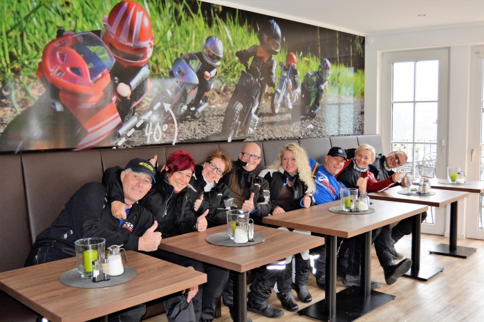  Gäste Fotoeinsendungen 