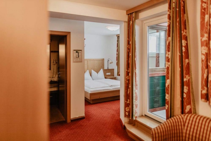  fahrradfahrerfreundliches Hotel Wirtshaus Tauernhex in Piesendorf - Hohe Tauern 