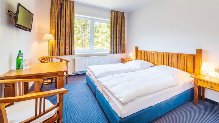  bikerfreundlches HOTEL MUKRAN in Sassnitz 