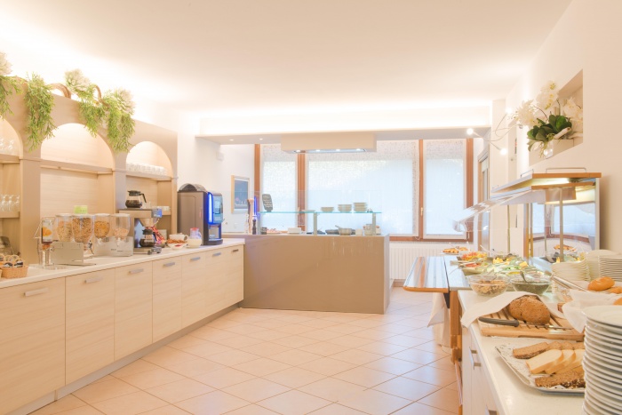  Hotel Residence La Pertica in Vesio di Tremosine (BS)  