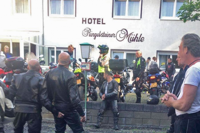  Gäste Fotoeinsendungen 