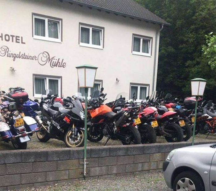  Gäste Fotoeinsendungen 