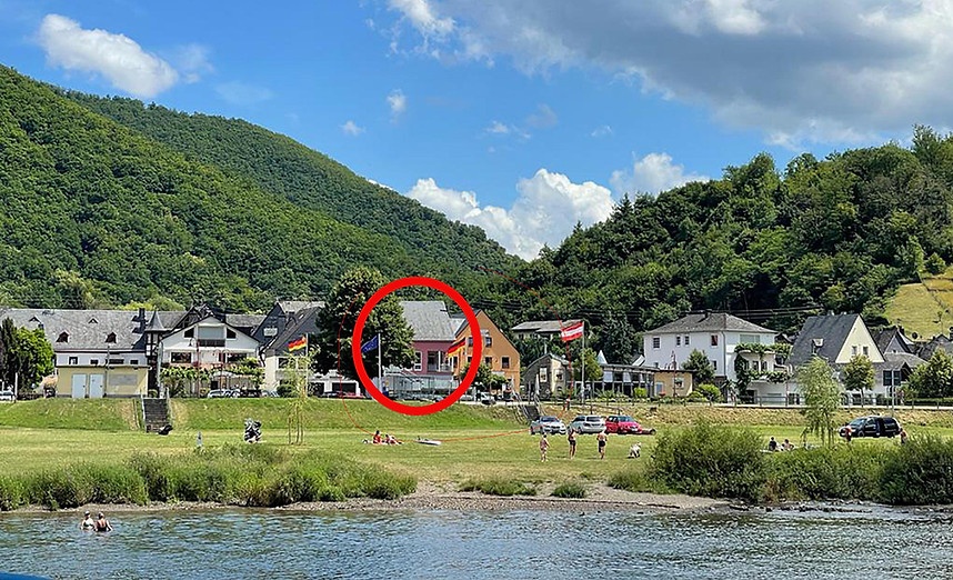  Bikerhouse Hotel Aroma in Burgen 