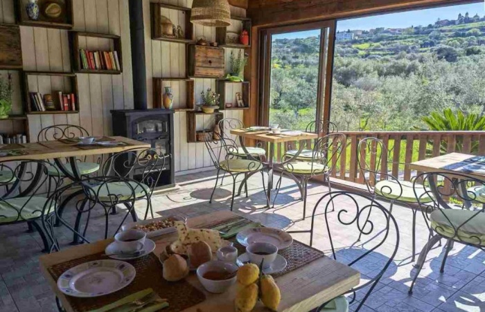 Familien- und Kinderfreundliches Albergo Rurale La Corte degli Ulivi in Tresnuraghes (OR)