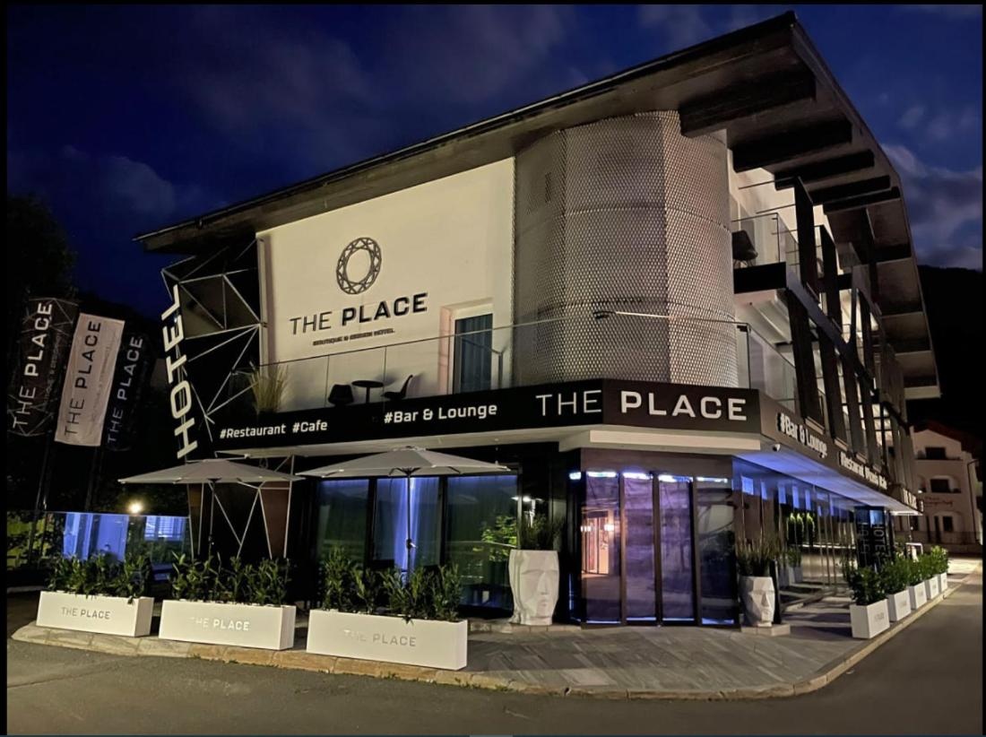 Motorrad The Place Boutique & Design Hotel in Flachau