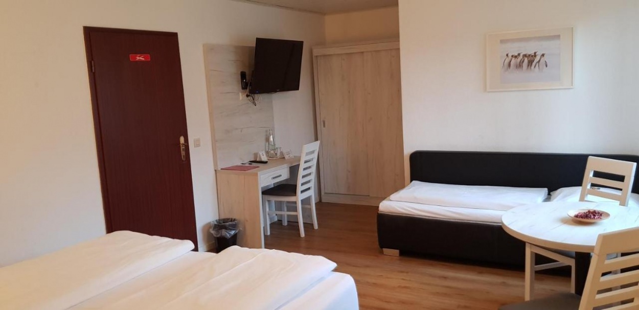  bikerfreundlches Hotel & Restaurant Lindengarten in Lübben 