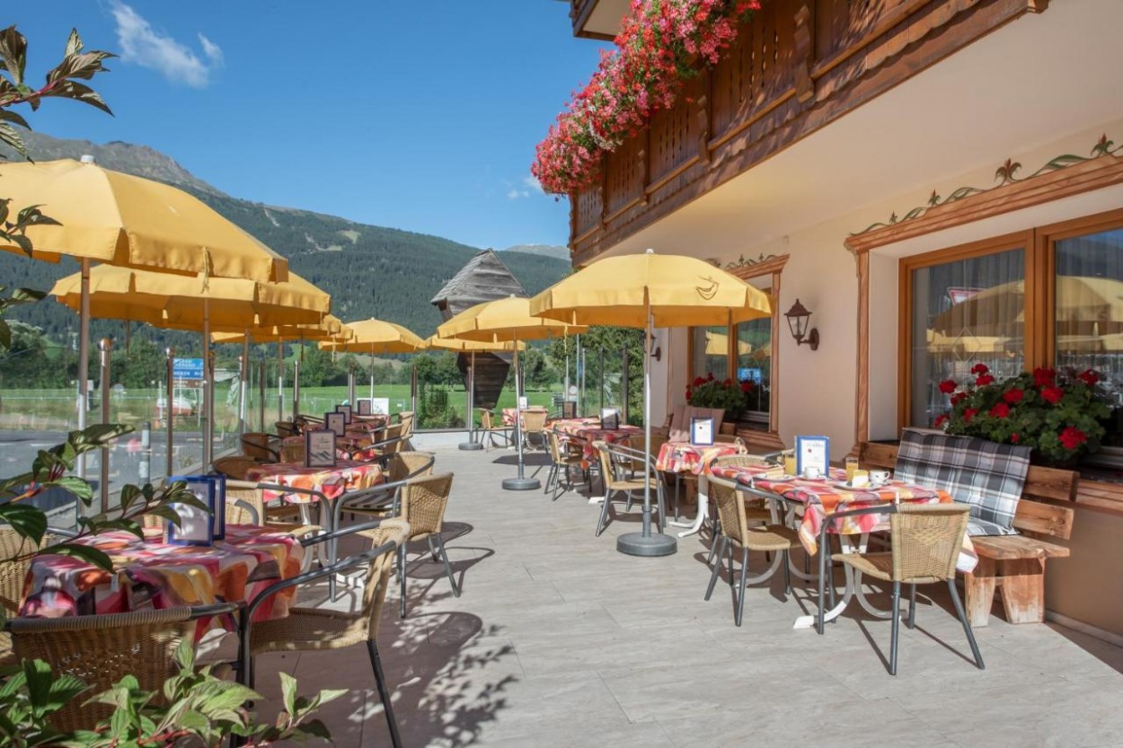 Fahrradtour übernachten im Hotel Theiner in Graun   Fahrradtour übernachten im Hotel Theiner in Graun