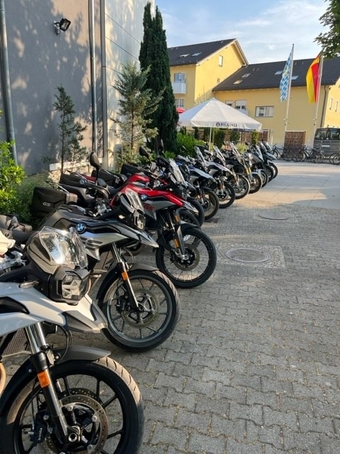  Gäste Fotoeinsendungen 