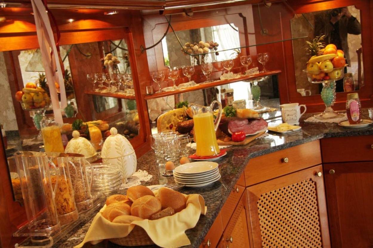  Our motorcyclist-friendly Hotel Edel  