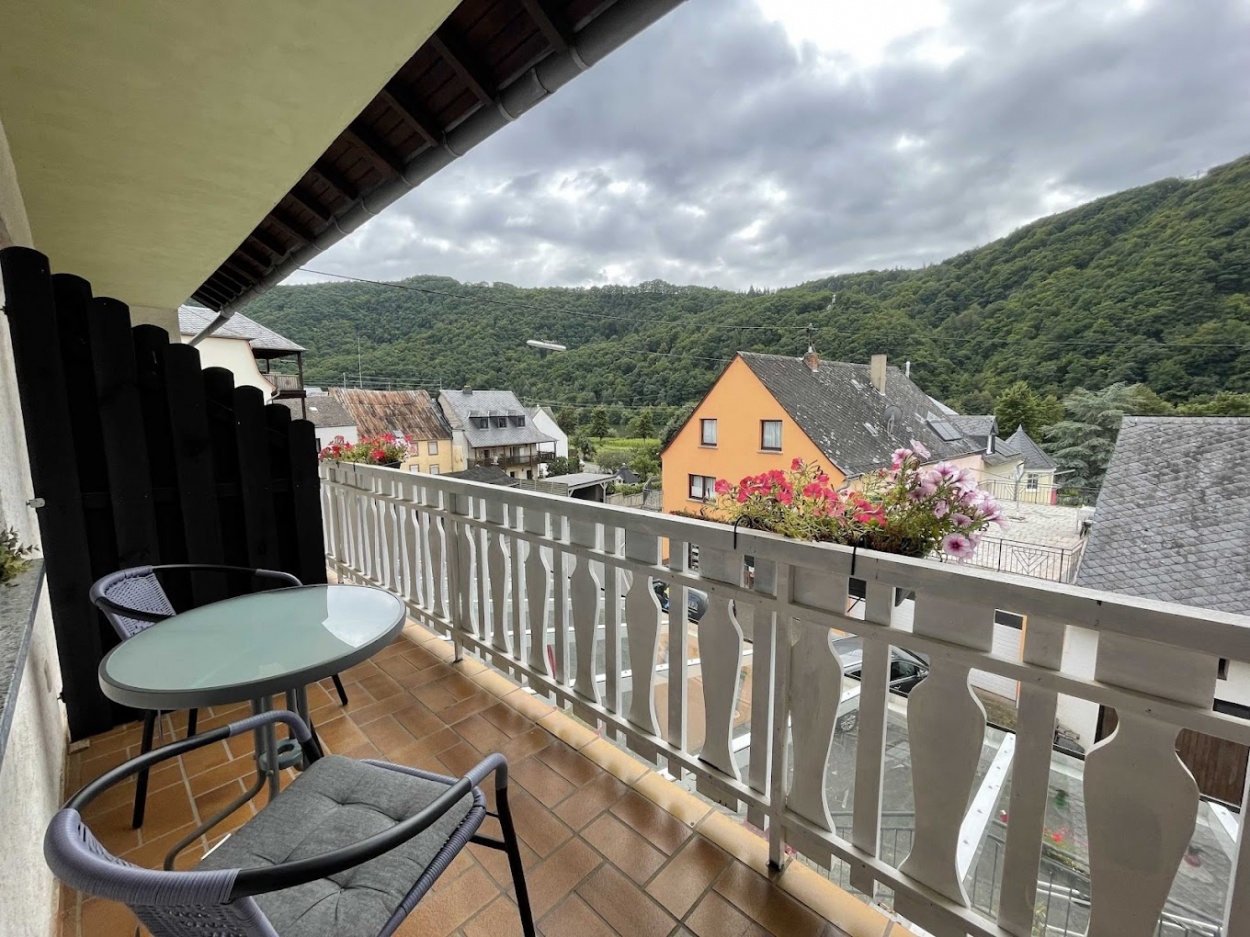 Biker Hotel Hotel Restaurant zur Mosel in Minheim