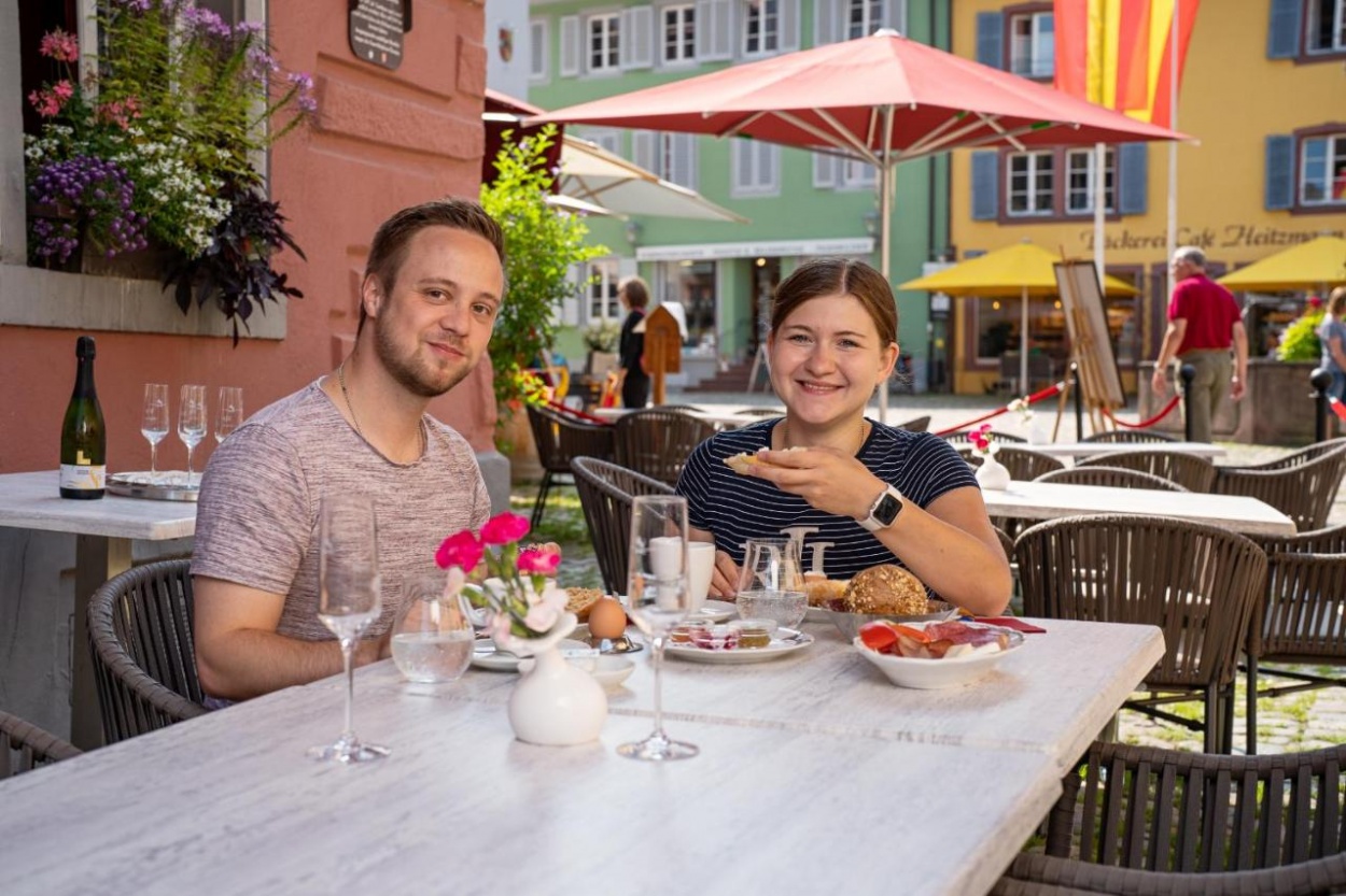 Motorrad Hotel Restaurant Fauststube im Löwen in Staufen im Breisgau