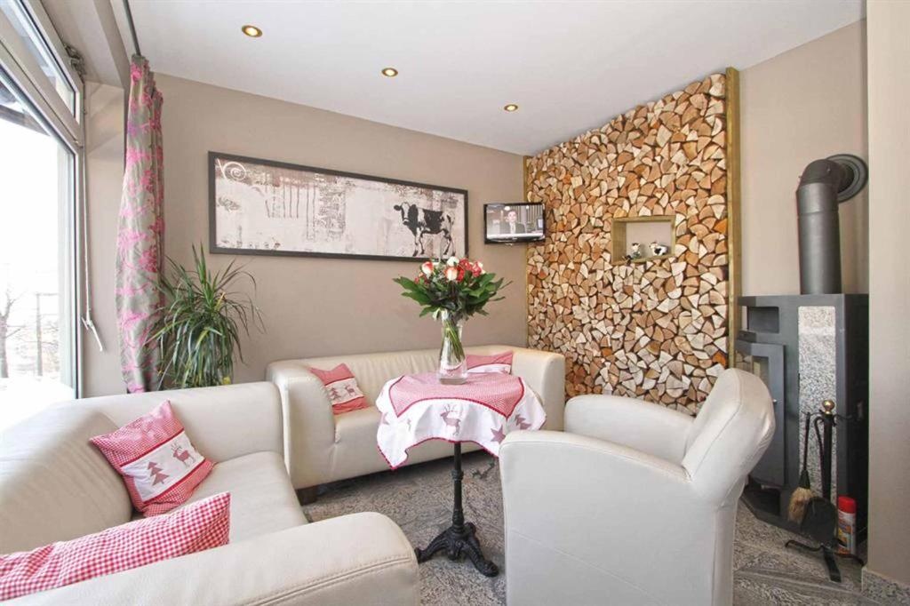  Gäste Fotoeinsendungen 