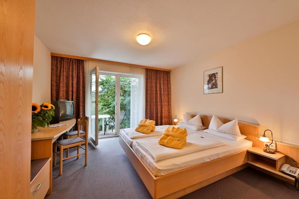 Motorrad- & Radsporthotel Sonnenhotel Bayerischer Hof in Waldmünchen – Hotelansicht
