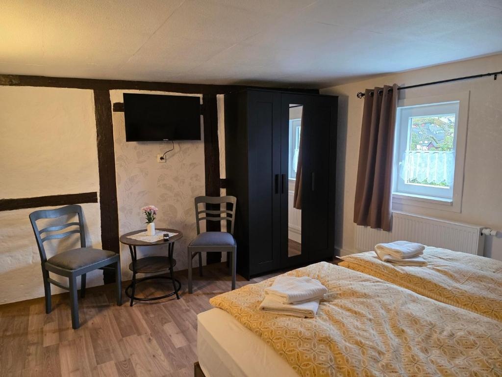 Motorrad- & Radsporthotel Wahner Karl Haus in Königswalde – Hotelansicht