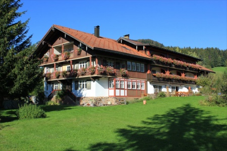  Familienfreundliches  Hotel Mühlenhof in Oberstaufen 