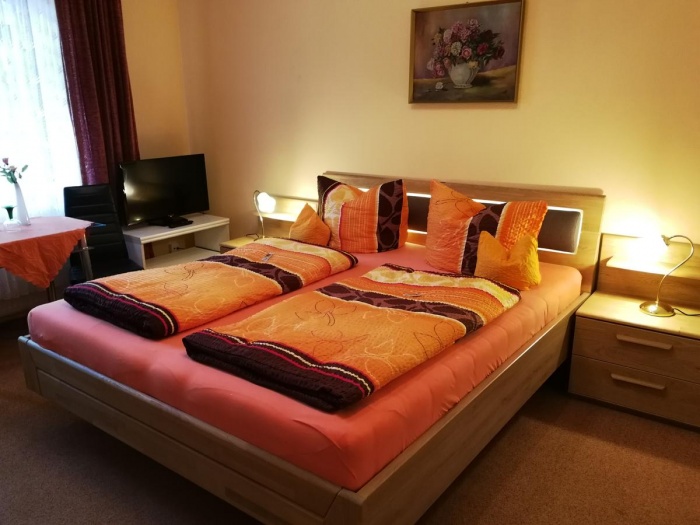  bikerfreundlches Hotel Arns Garni Weinhaus in Bernkastel - Kues 