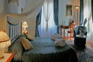  Our motorcyclist-friendly Hotel - Residence Villa La Cappella  