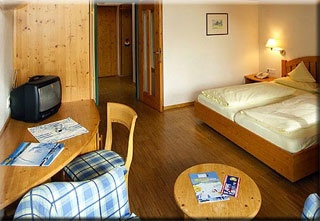  bikerfreundlches Hotel Urbani Ossiacher See in Bodensdorf  