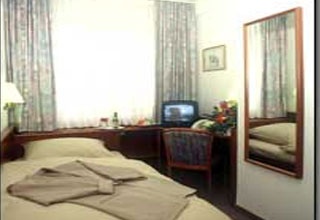 Hotel Bismarck in Düsseldorf   Hotel Bismarck in Düsseldorf