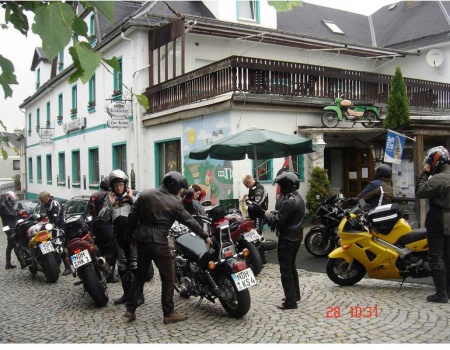  fahrradfahrerfreundliches Motorrad- Wellness- Hotel Zur Krone in Ebersdorf 