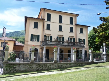  bikerfreundlches Albergo La Torre in Castiglione d Intelvi (COMO) 